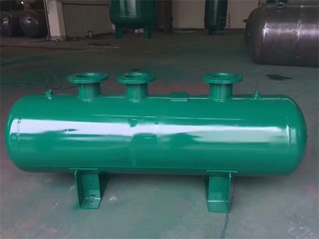 1679991473376569.jpeg 易门易门易门蒸汽分气缸1.jpeg